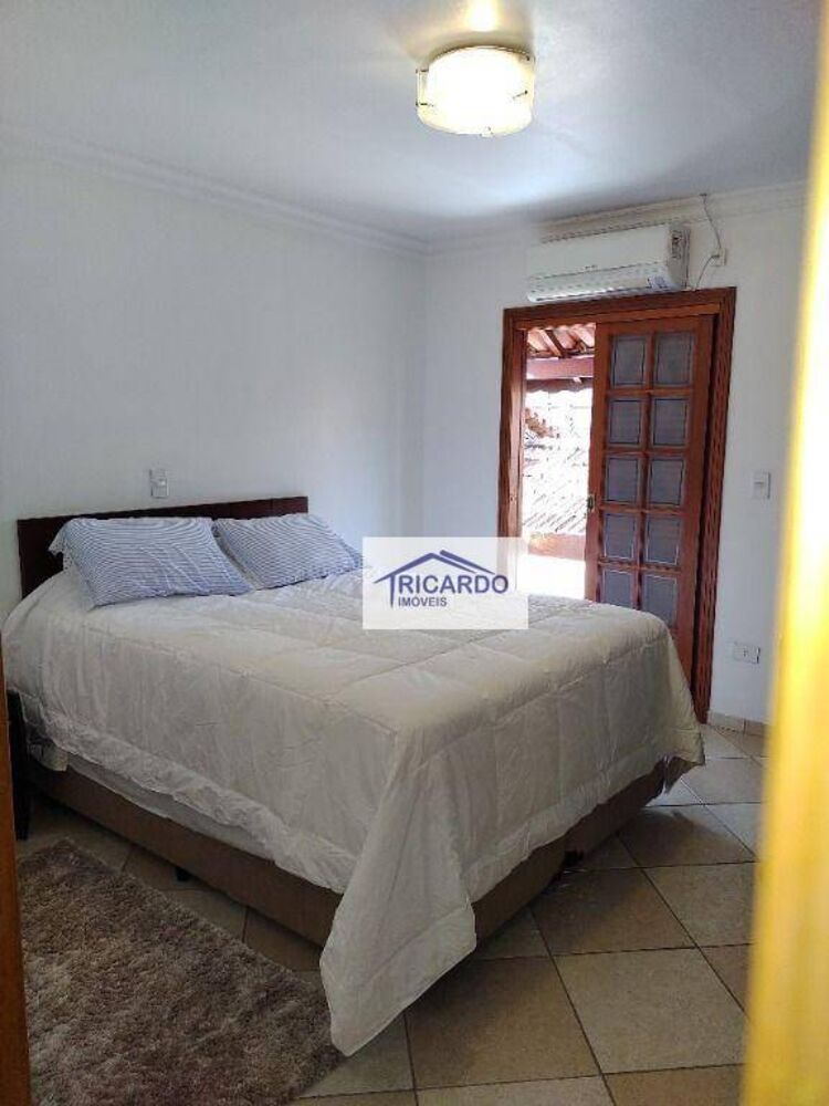 Casa, 3 quartos, 400 m² - Foto 1