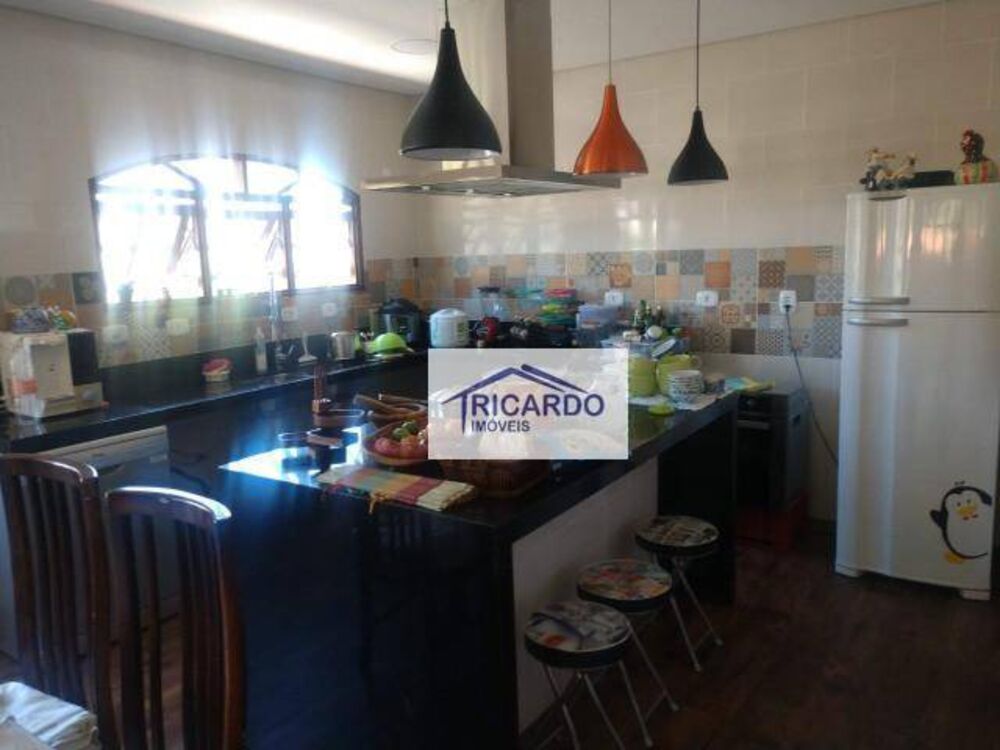 Sobrado, 3 quartos, 348 m² - Foto 5