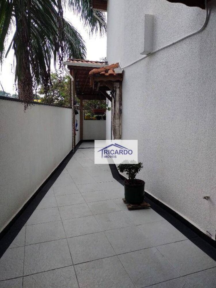 Sobrado, 3 quartos, 182 m² - Foto 8