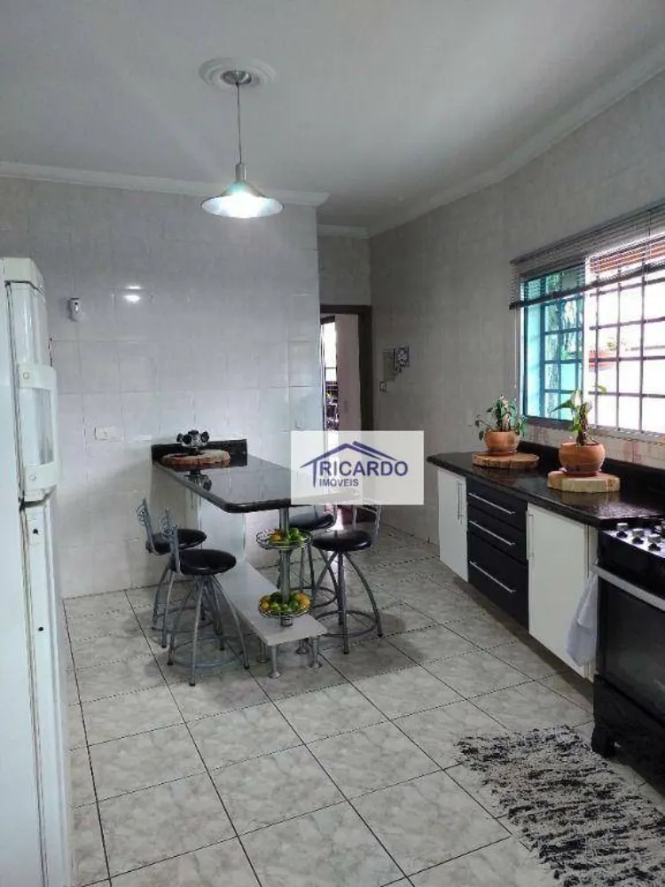 Sobrado, 3 quartos, 182 m² - Foto 4