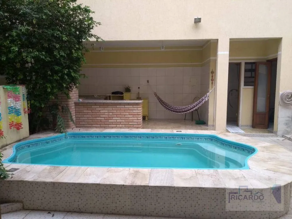 Sobrado, 3 quartos, 305 m² - Foto 2
