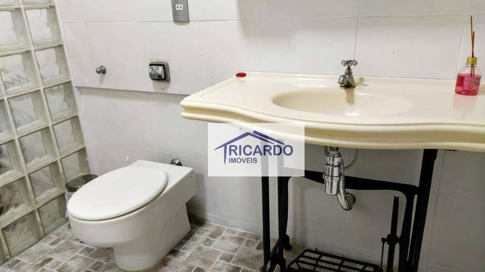Sobrado à venda com 3 quartos, 247m² - Foto 7