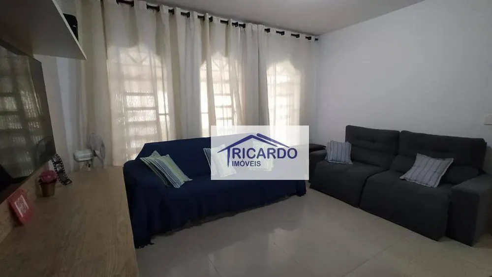 Sobrado, 3 quartos, 247 m² - Foto 2
