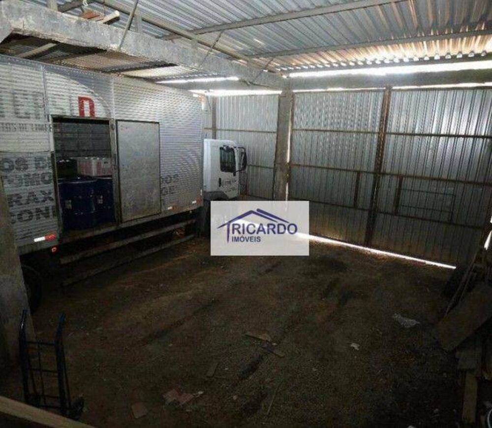 Depósito-Galpão, 700 m² - Foto 1