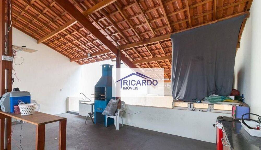 Sobrado, 3 quartos, 273 m² - Foto 2