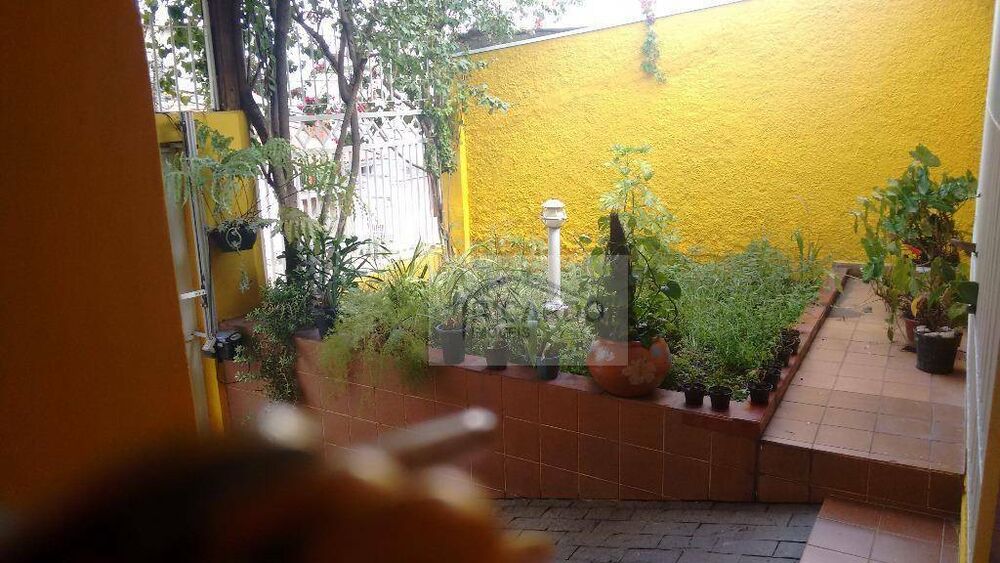 Casa à venda com 4 quartos, 210m² - Foto 8