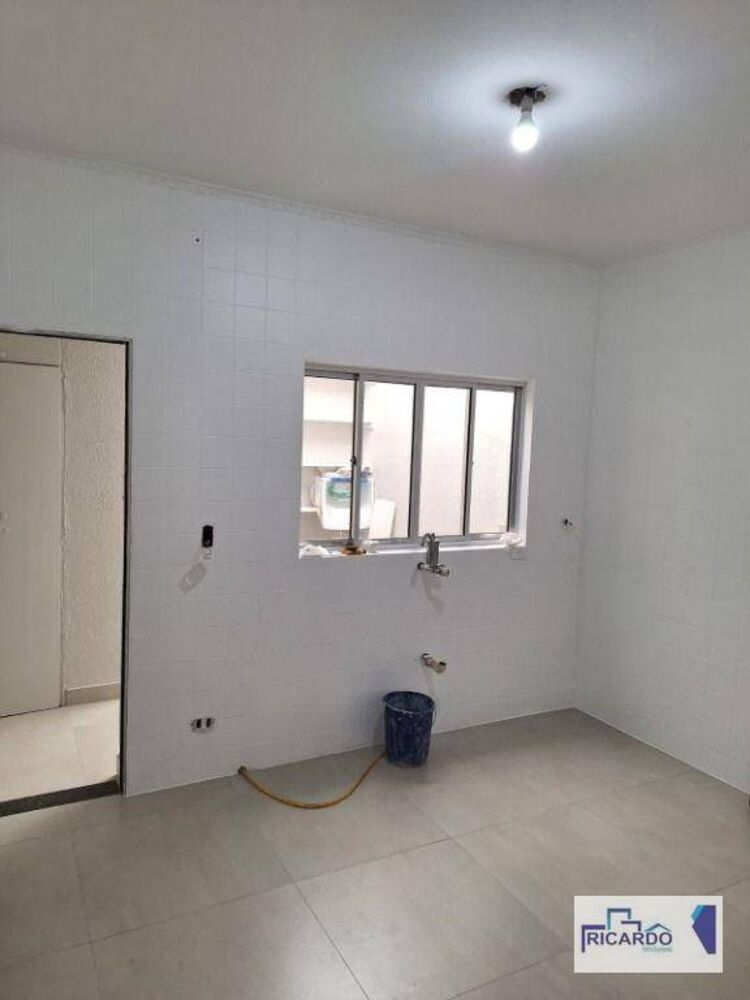 Sobrado à venda com 2 quartos, 90m² - Foto 3