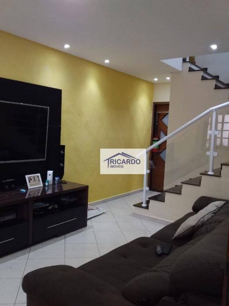 Sobrado, 3 quartos, 180 m² - Foto 1