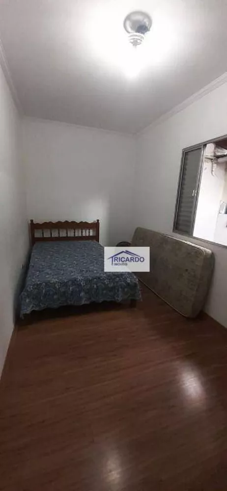 Sobrado à venda com 3 quartos, 160m² - Foto 2