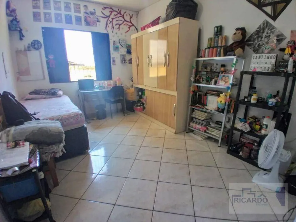 Casa, 3 quartos, 180 m² - Foto 4