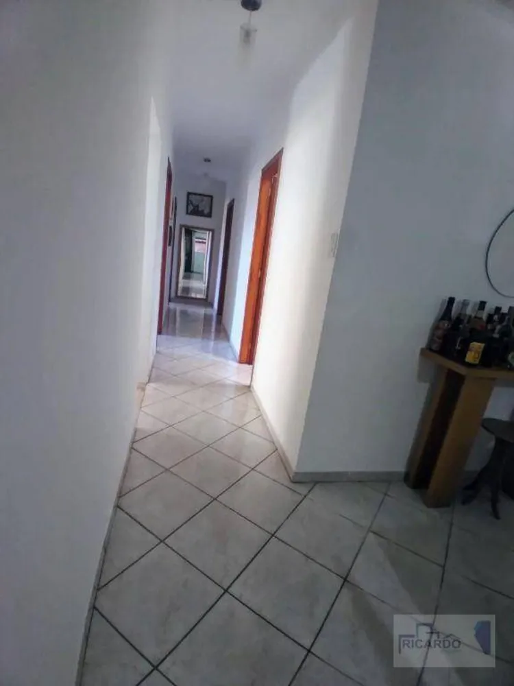 Casa, 3 quartos, 180 m² - Foto 1