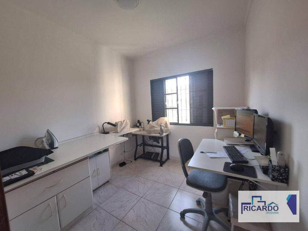 Sobrado, 5 quartos, 238 m² - Foto 6