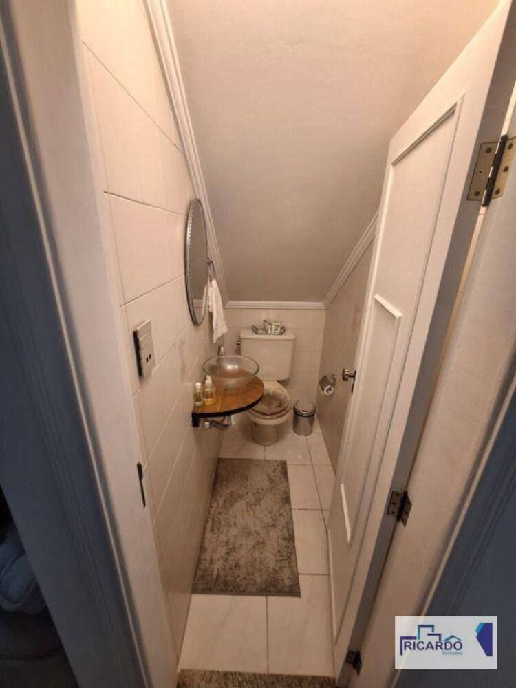 Sobrado, 5 quartos, 238 m² - Foto 1