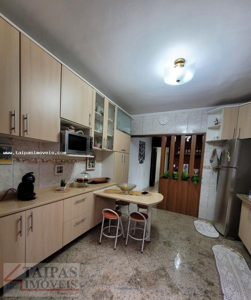 Casa, 3 quartos, 225 m² - Foto 4