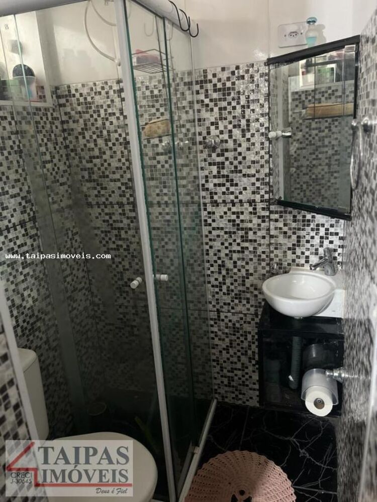 Sobrado à venda com 4 quartos, 125m² - Foto 1