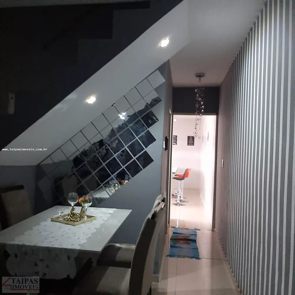 Casa à venda com 3 quartos, 125m² - Foto 2