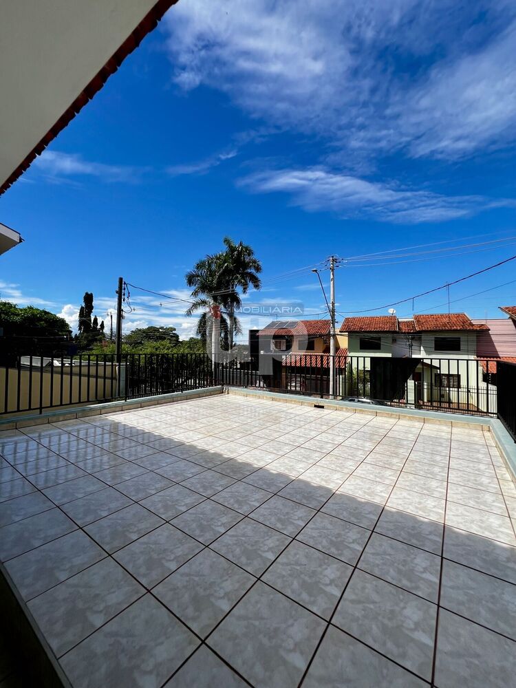 Casa à venda com 3 quartos, 150m² - Foto 5