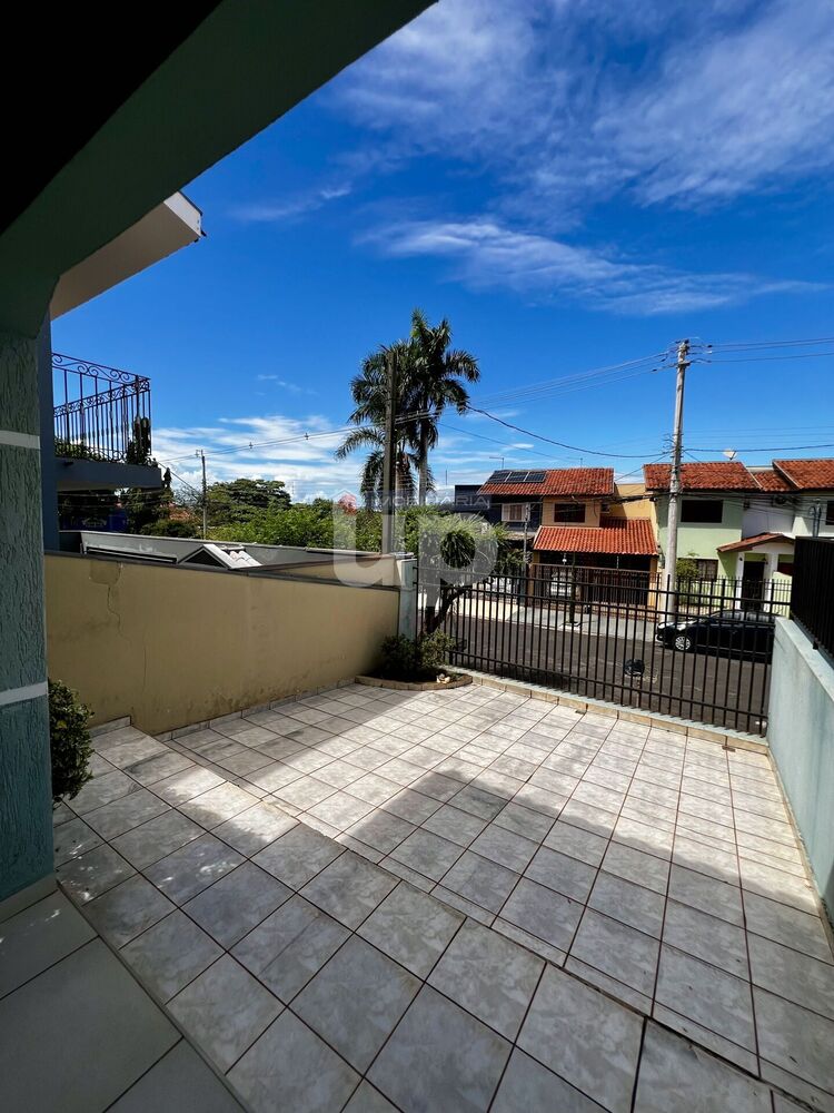 Casa à venda com 3 quartos, 150m² - Foto 4