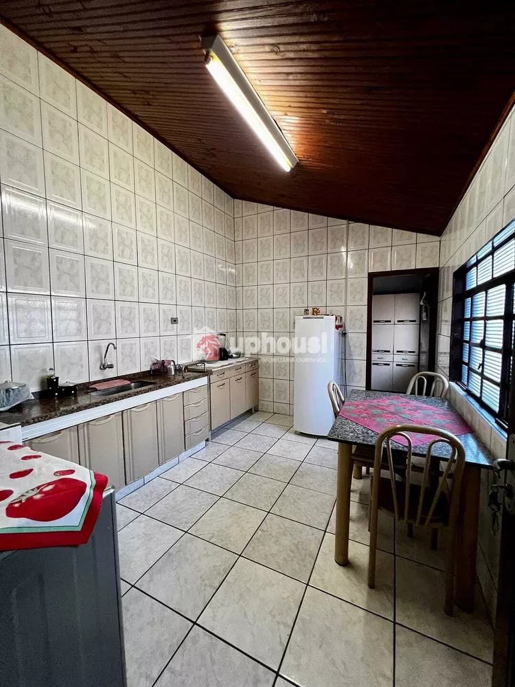 Casa, 3 quartos, 189 m² - Foto 6
