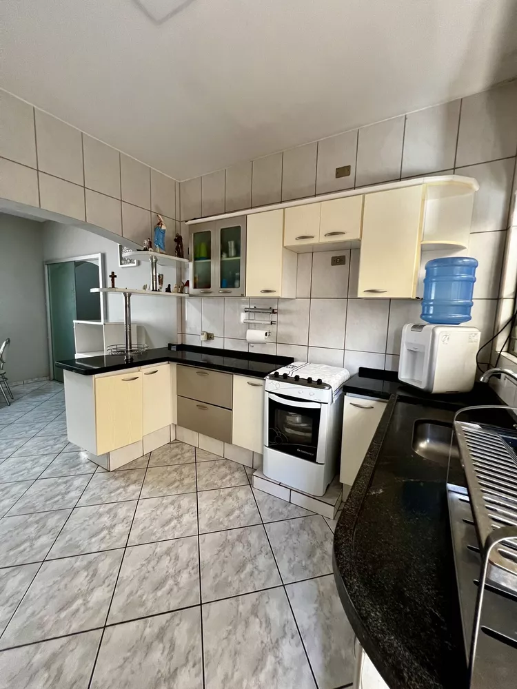 Casa, 3 quartos, 159 m² - Foto 1