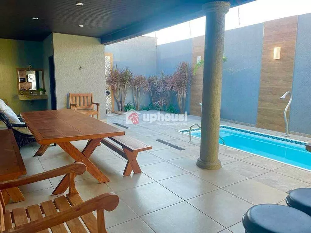 Casa, 3 quartos, 225 m² - Foto 1
