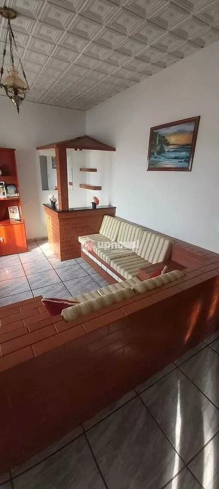 Casa, 2 quartos, 219 m² - Foto 2