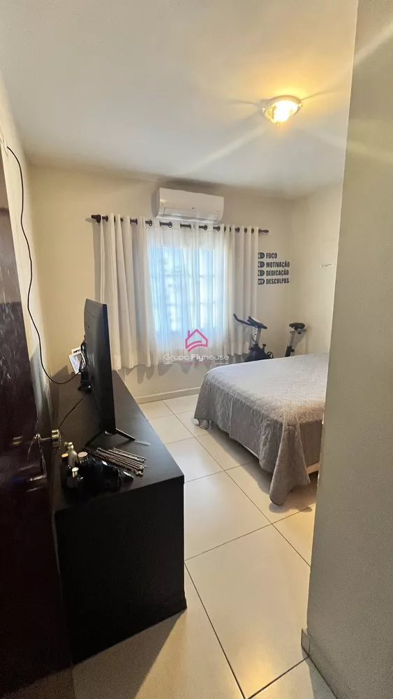 Casa, 3 quartos, 223 m² - Foto 2