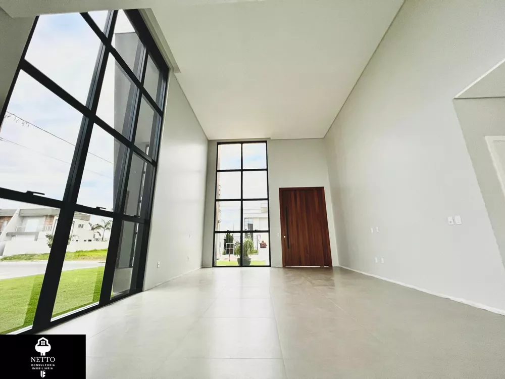 Casa, 3 quartos, 231 m² - Foto 2