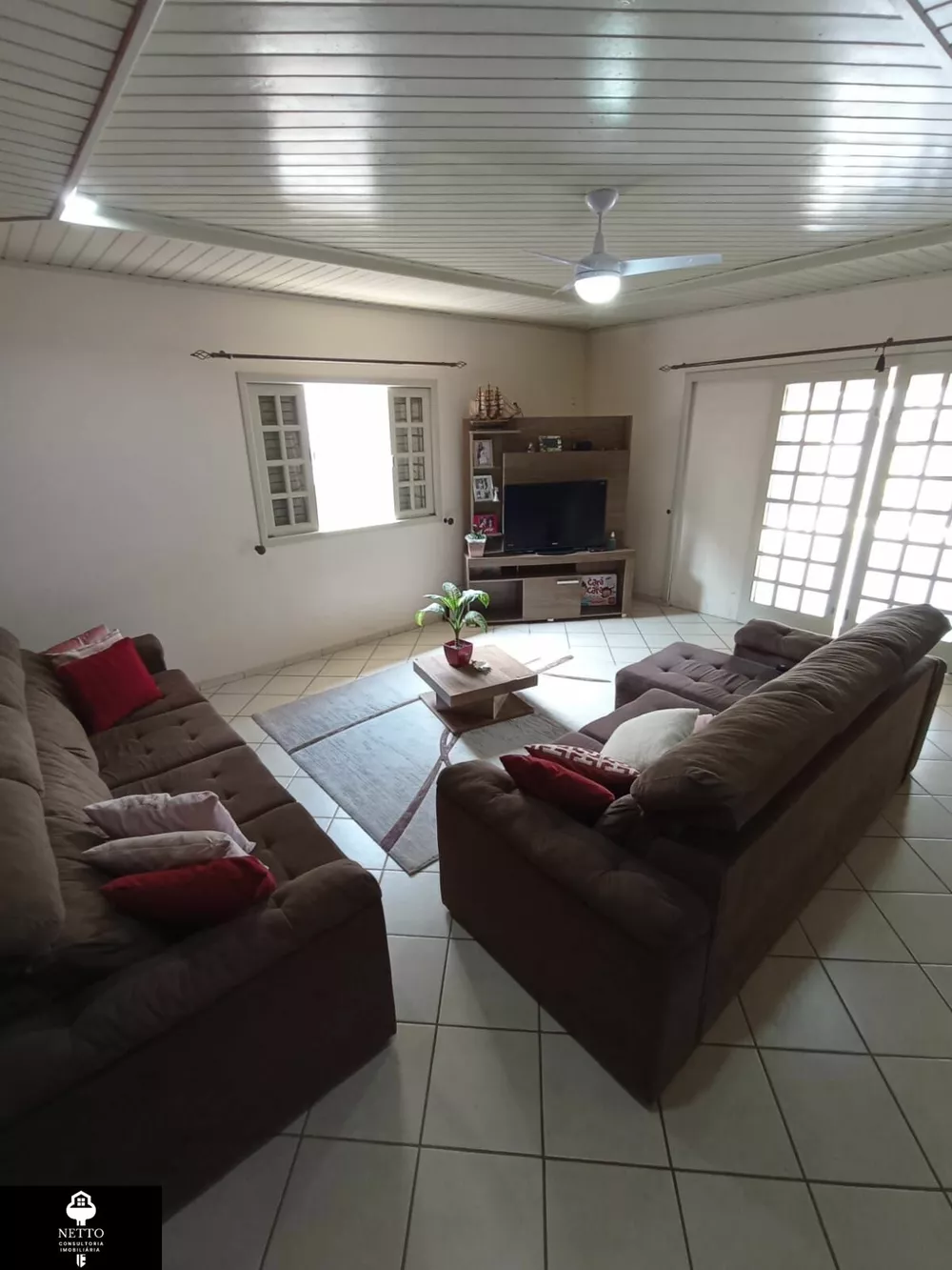 Casa, 3 quartos, 361 m² - Foto 2