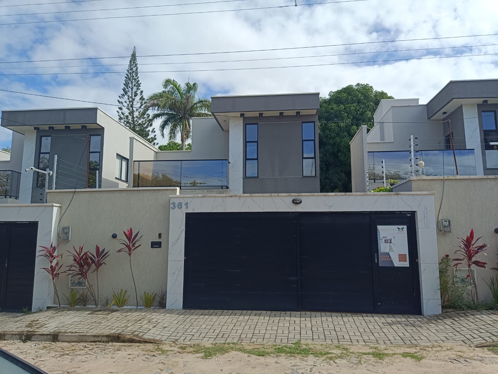 Casa à venda com 3 quartos, 120m² - Foto 1