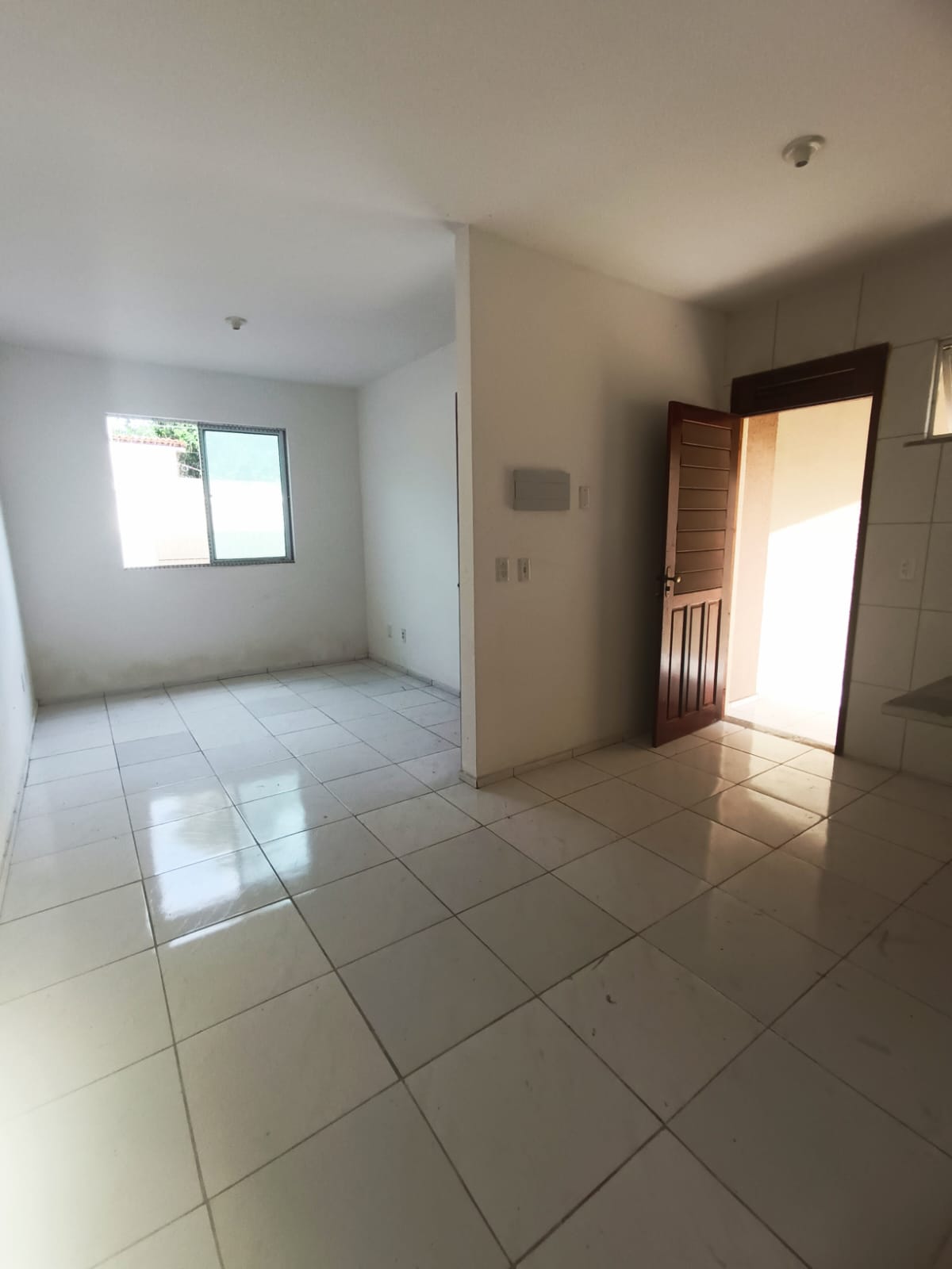 Casa à venda com 2 quartos, 65m² - Foto 6