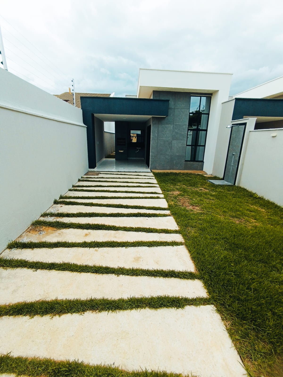 Casa à venda com 2 quartos, 80m² - Foto 3