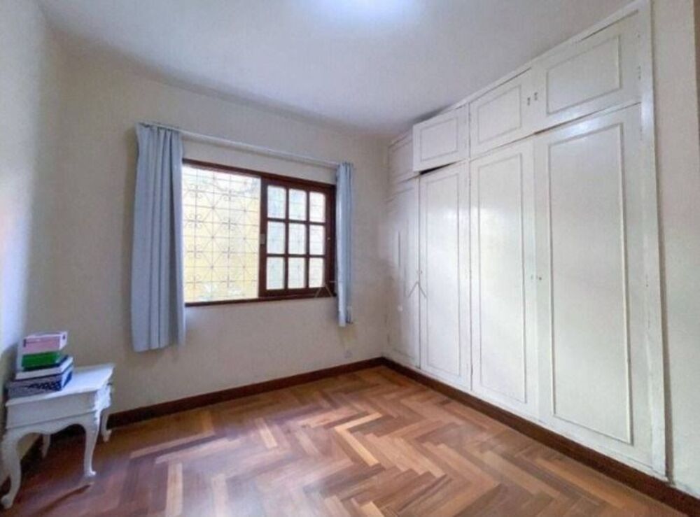 Casa à venda com 5 quartos, 600m² - Foto 4