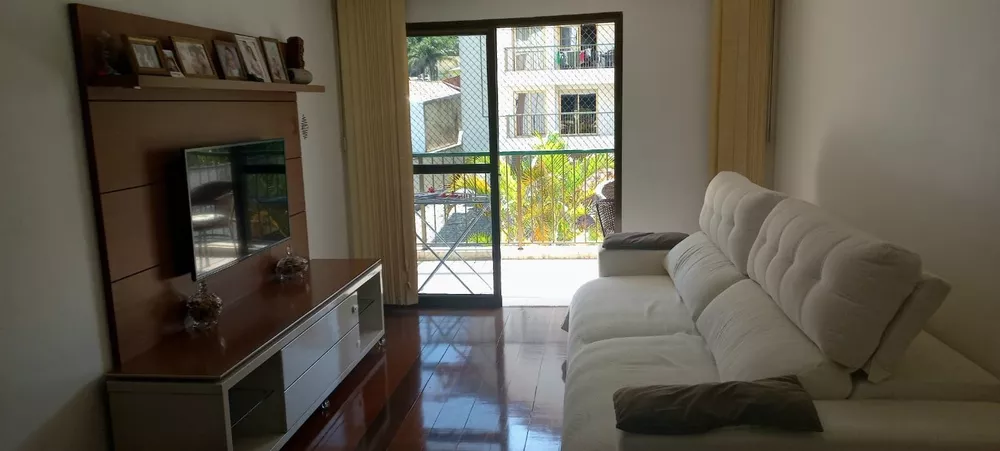 Apartamento à venda com 2 quartos, 65m² - Foto 2