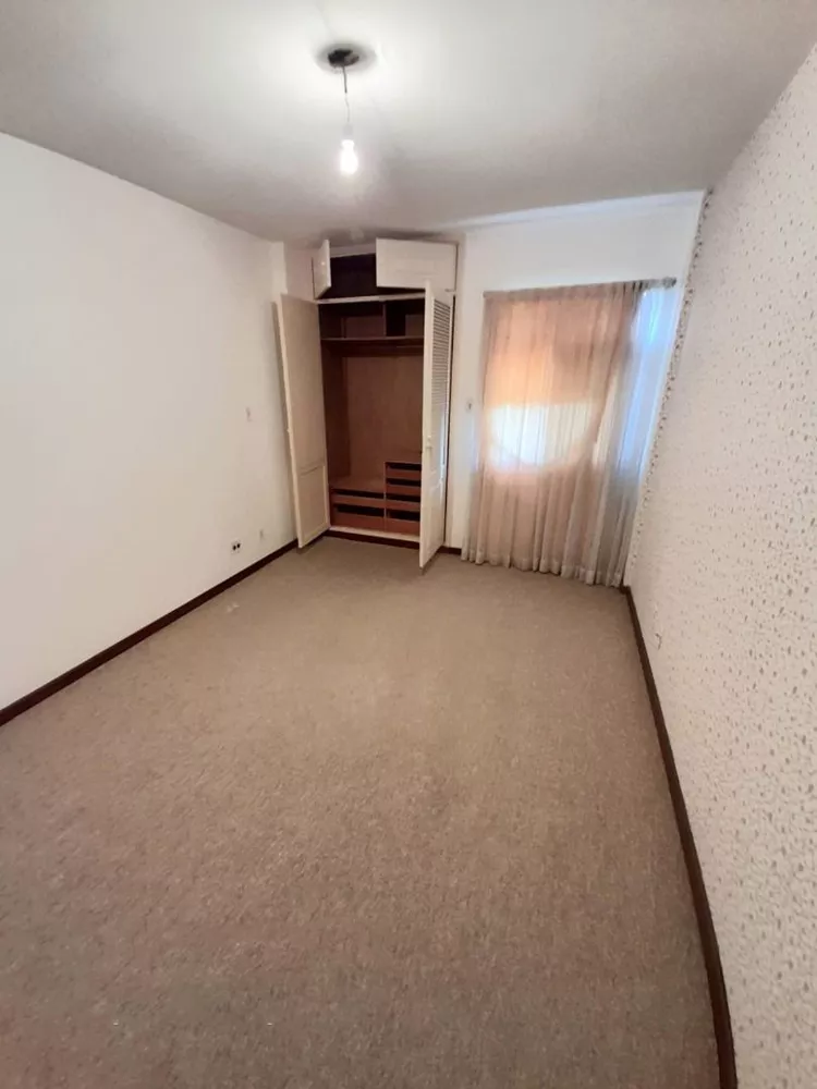 Apartamento à venda com 3 quartos, 170m² - Foto 3