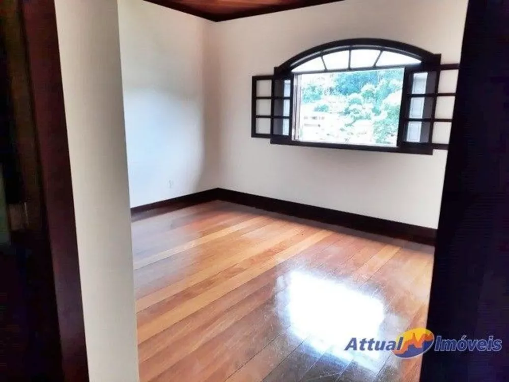 Casa à venda com 4 quartos, 1200m² - Foto 15