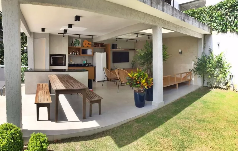 Casa à venda com 5 quartos, 340m² - Foto 1