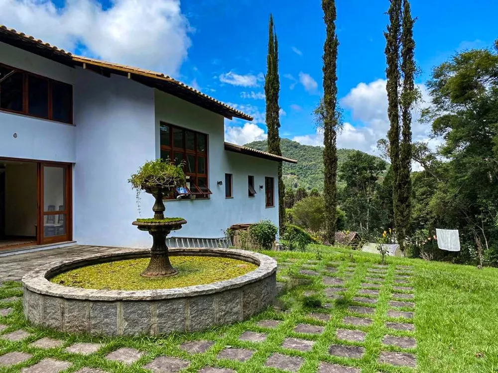 Fazenda à venda com 9 quartos, 220000m² - Foto 4