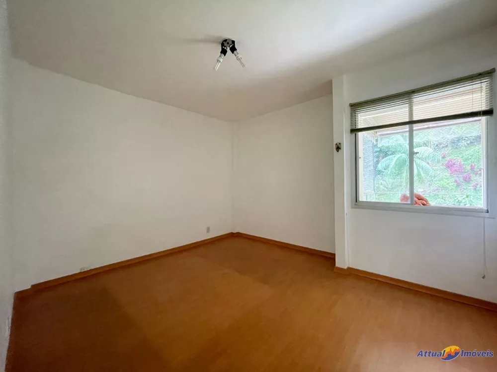 Apartamento à venda com 2 quartos, 68m² - Foto 3