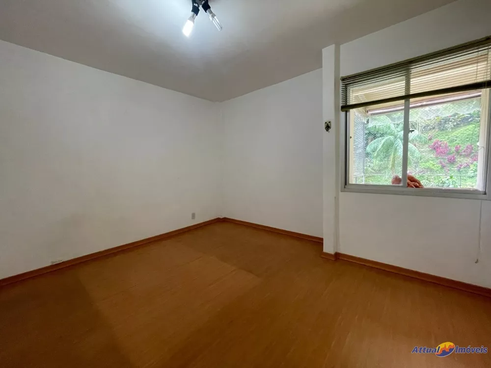 Apartamento à venda com 2 quartos, 68m² - Foto 2