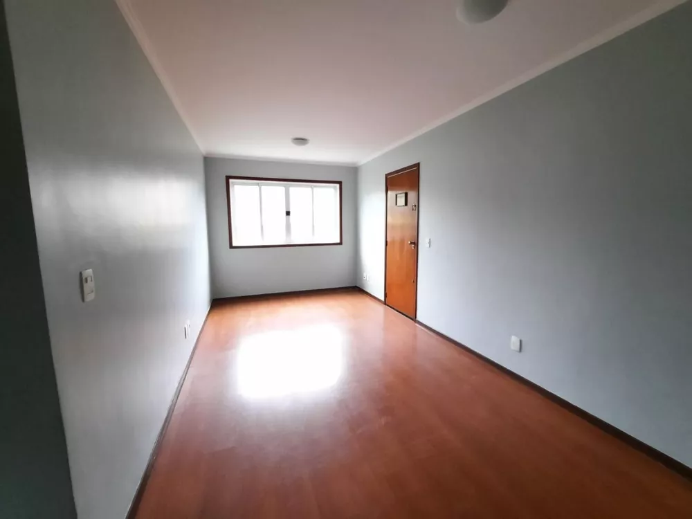 Apartamento à venda com 2 quartos, 62m² - Foto 2