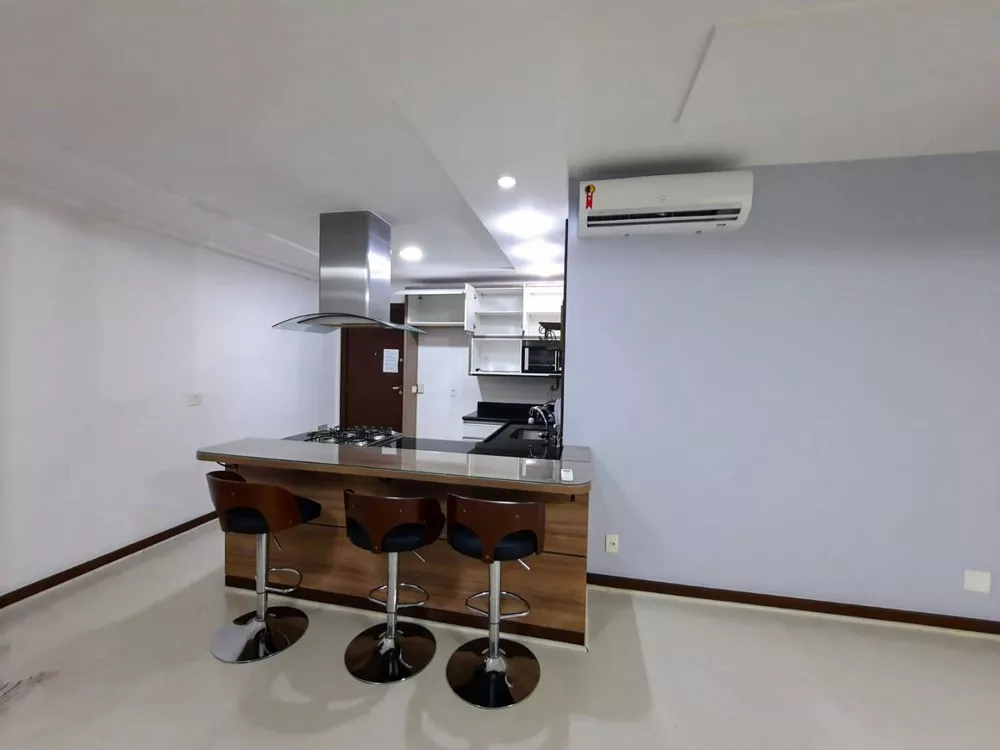 Apartamento à venda com 2 quartos, 83m² - Foto 3