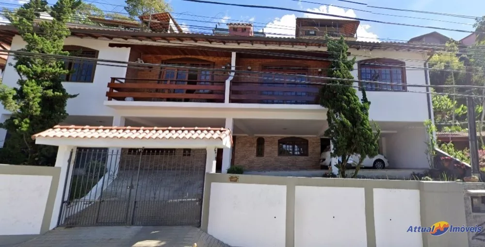 Casa à venda com 3 quartos, 106m² - Foto 1