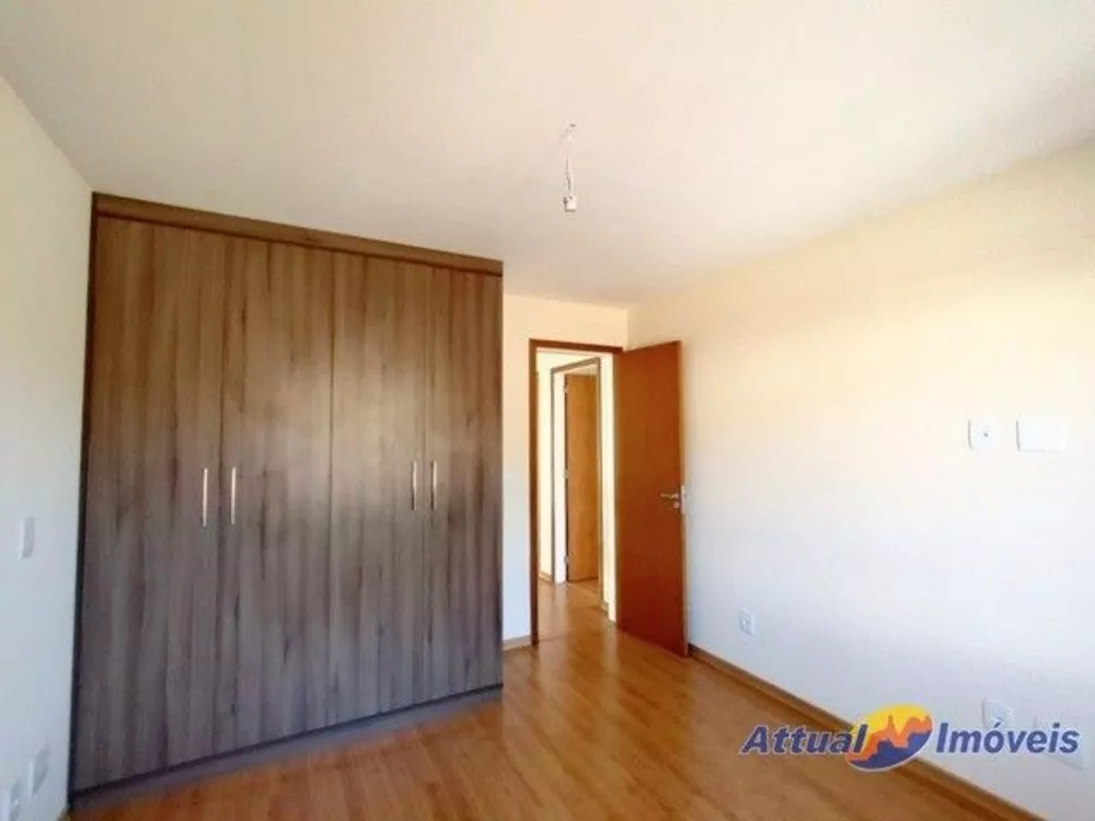 Casa à venda com 4 quartos, 204m² - Foto 4