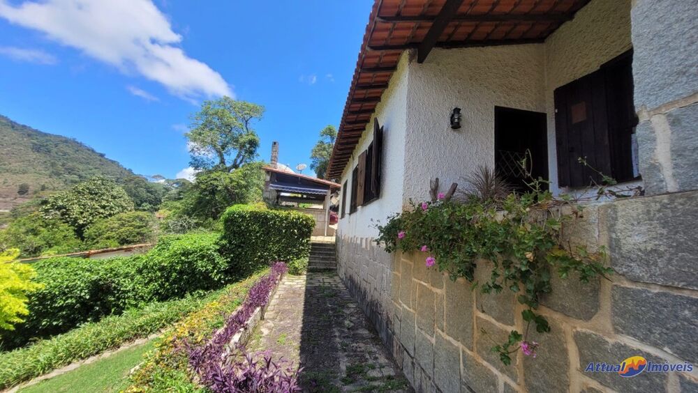 Casa à venda com 3 quartos, 319m² - Foto 7