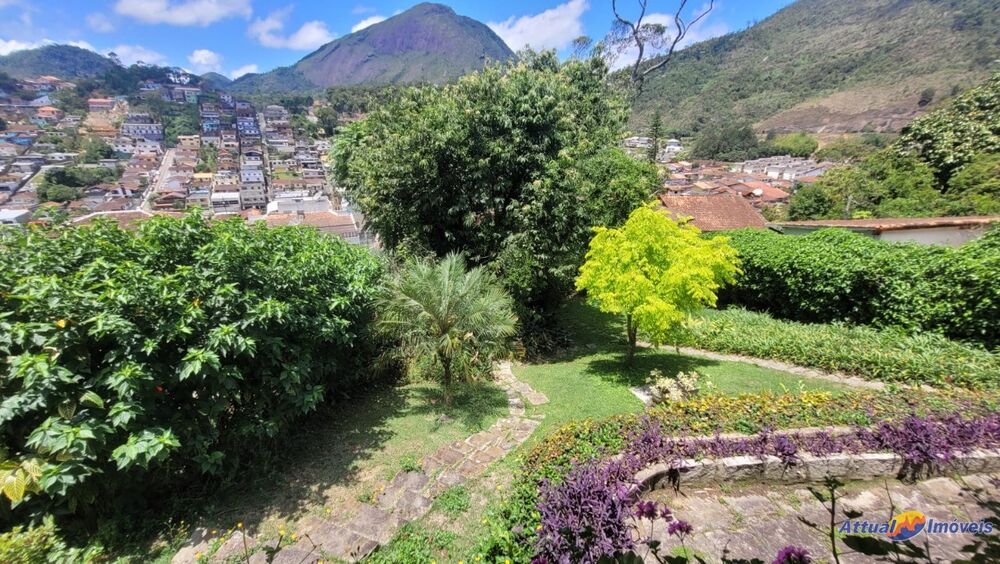 Casa à venda com 3 quartos, 319m² - Foto 6