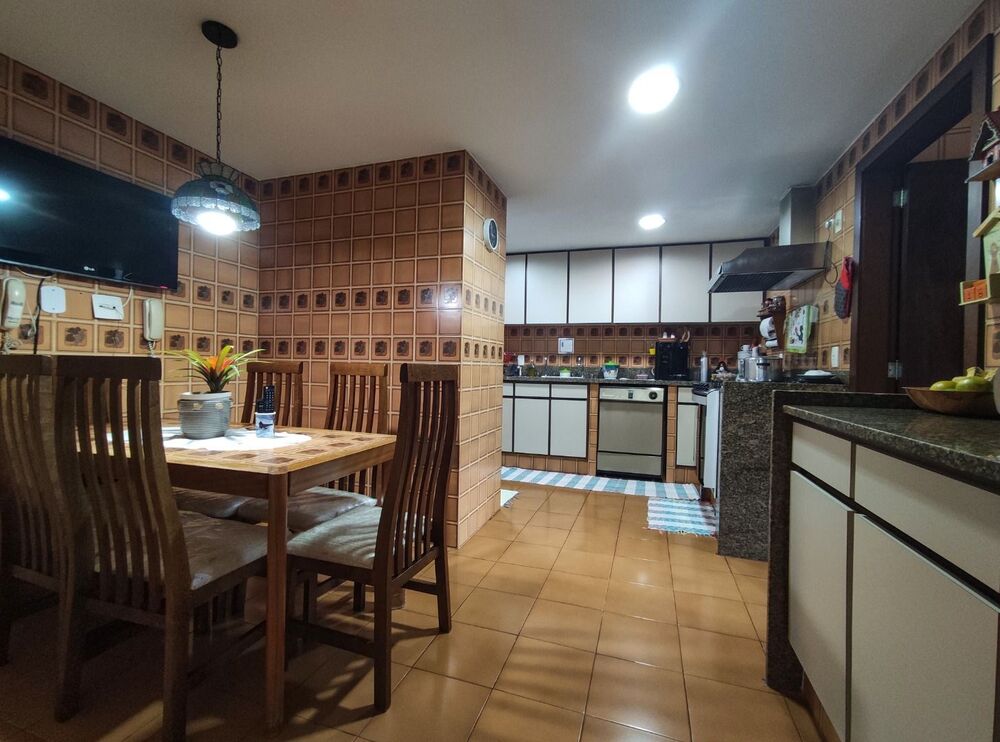 Cobertura à venda com 4 quartos, 300m² - Foto 9