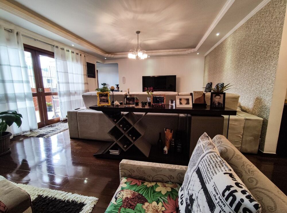 Cobertura à venda com 4 quartos, 300m² - Foto 4