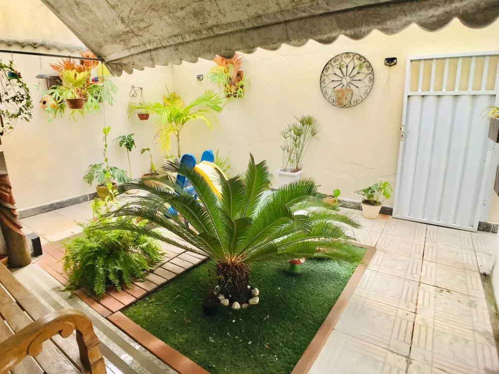 Casa à venda com 2 quartos, 100m² - Foto 3