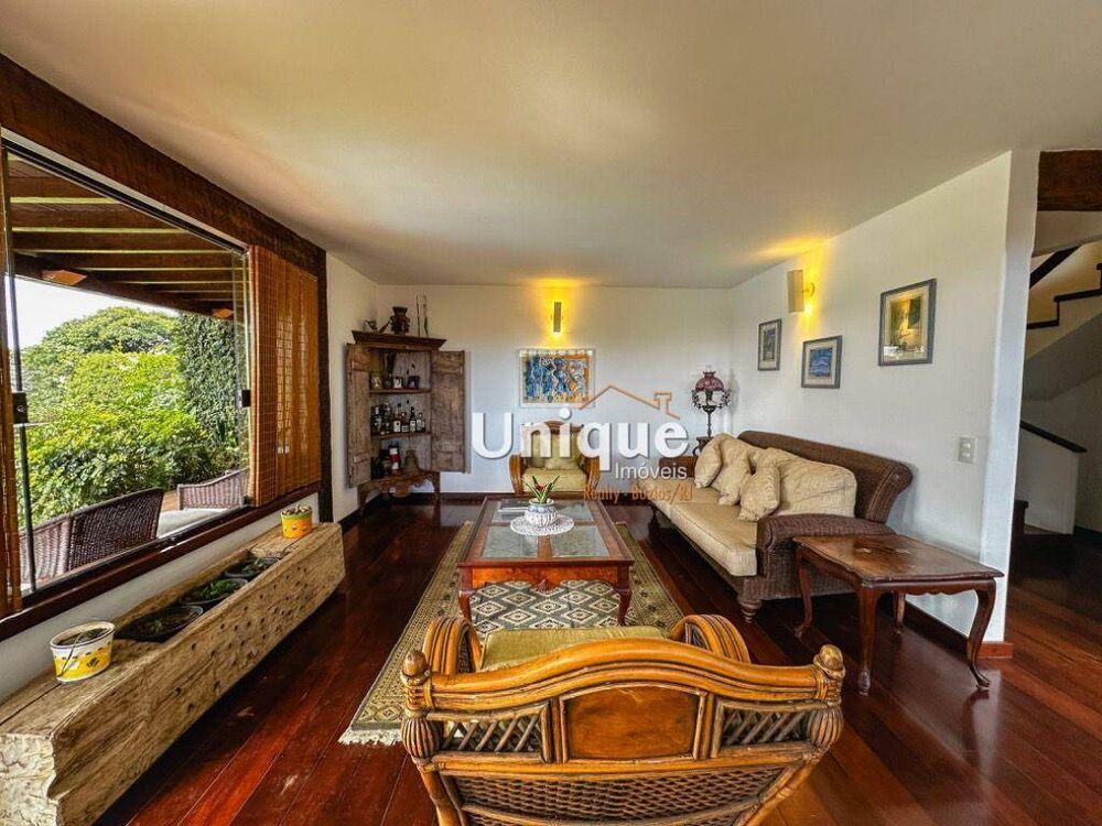 Casa à venda com 5 quartos, 600m² - Foto 2